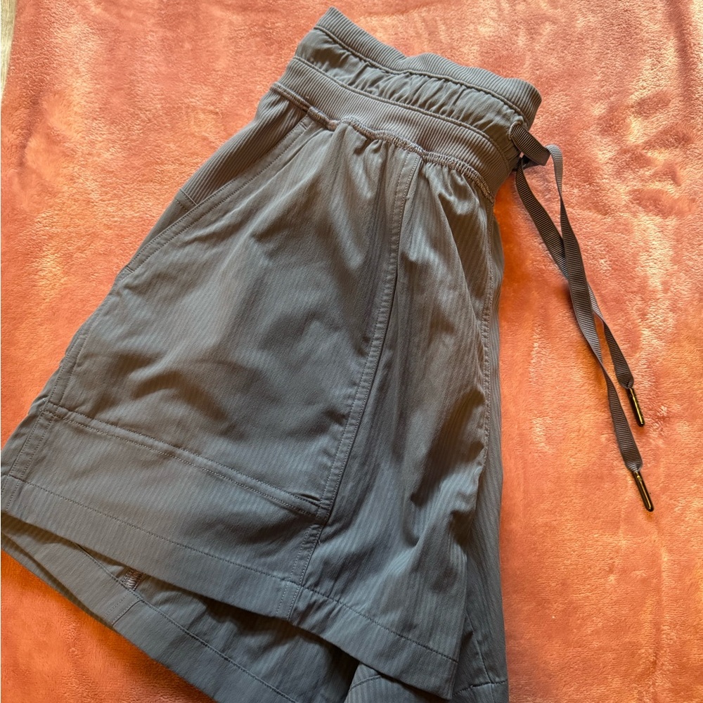 Lululemon Athletica Blue Ribbed Skirt